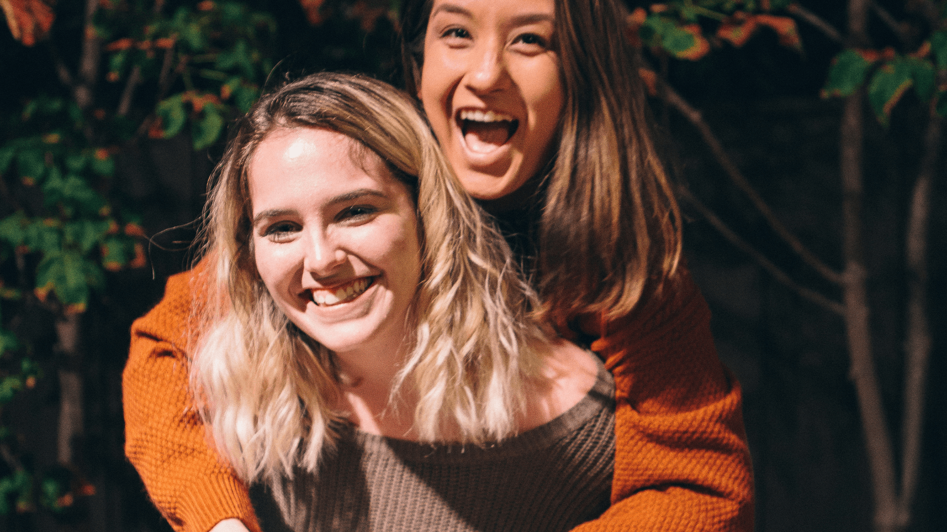 Celebrating Sisterhood: Perfect Gifts for Your Favorite Women This Fall